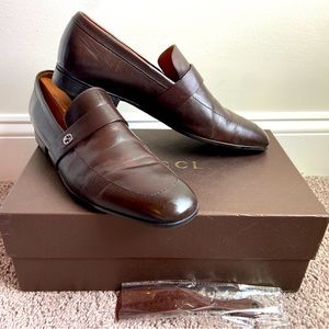 GUCCI Men’s Betis Glamour Rodeo Scuro Loafer Brown Leather 9+ w/Shoe Horn & Box
